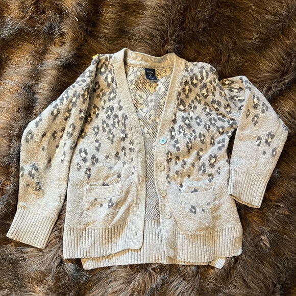 Cardigan - Picture 2 of 2